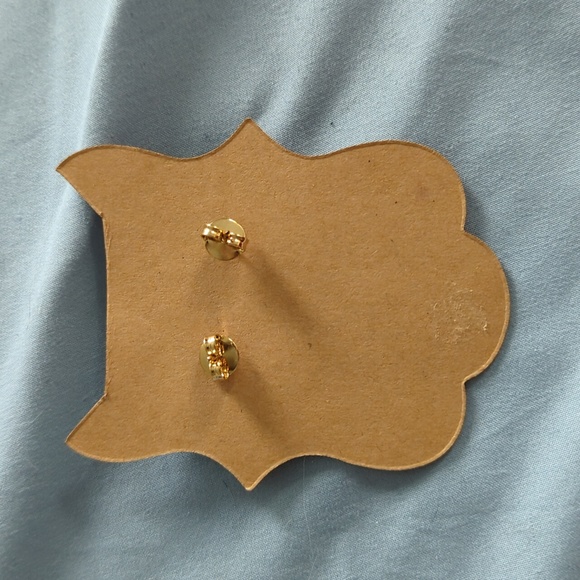 🍍Handmade Wire Wrapped Faux Pearl Earrings 🍍 - Picture 3 of 4